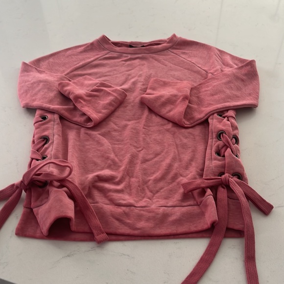 Pink Sweatshirt with Lace-up sides. - Picture 2 of 7